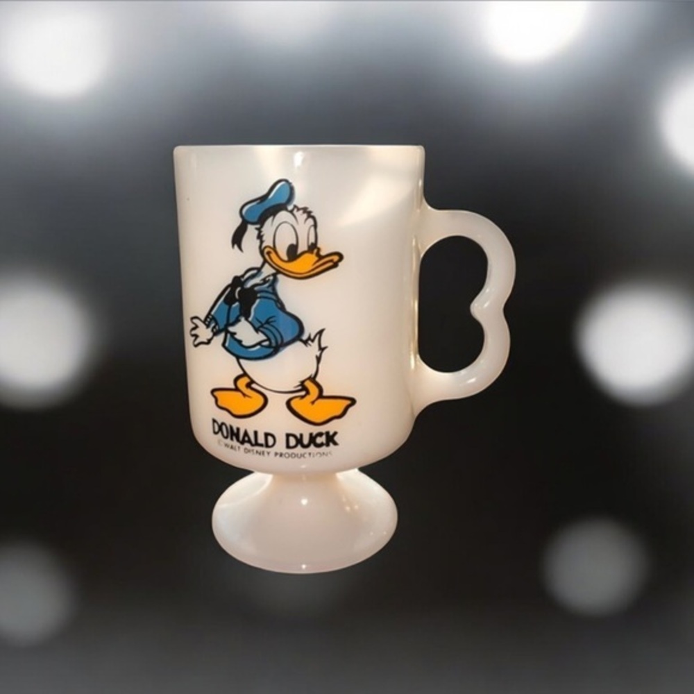Vintage Disney's Pedestal Mug, Disney's Donald Duck Pedestal Cup, 1980's